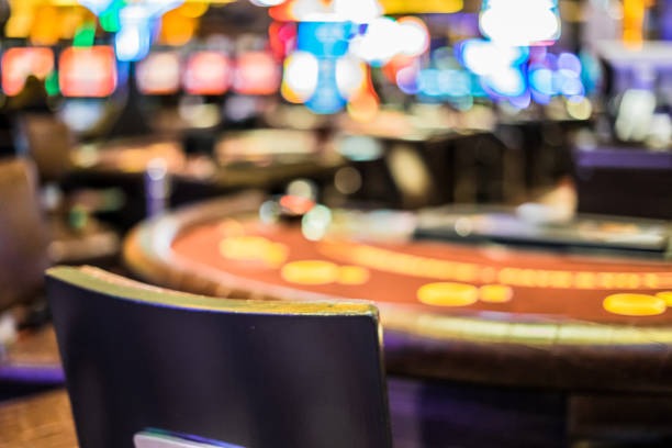 Sakong live dealer table at bola365 with cards dealt and chip stacks visible